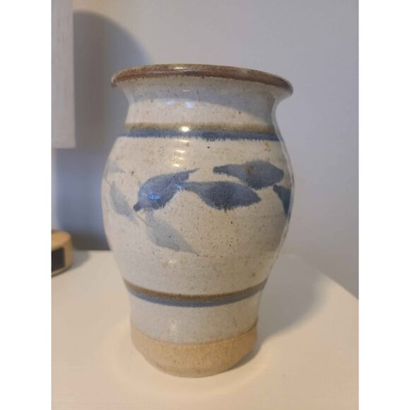Pottery vase beautiful condition!! - Picture 1 of 6